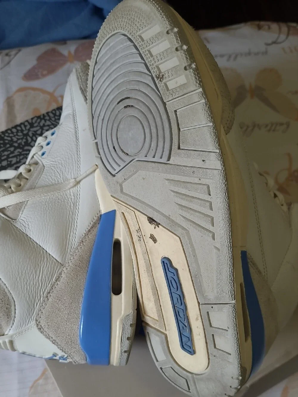 Jordan Men's White & Light Blue Low-Top Sneakers